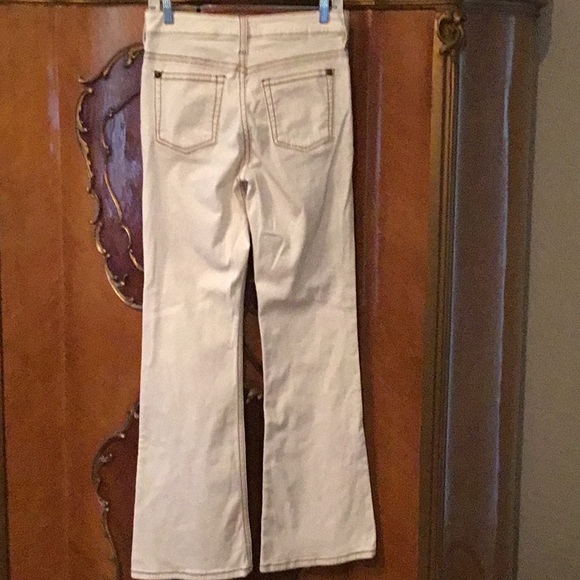 Cache Contour Collection Off White Jeans - Picture 6 of 8